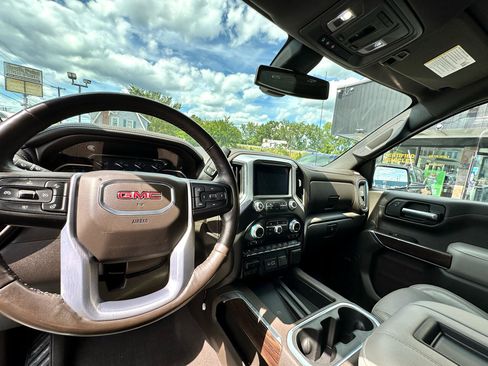 Used 2019 GMC Sierra 1500 SLT w/ SLT Premium Plus Package image 21