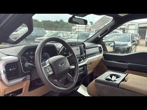 Used 2023 Ford F150 XLT image 9