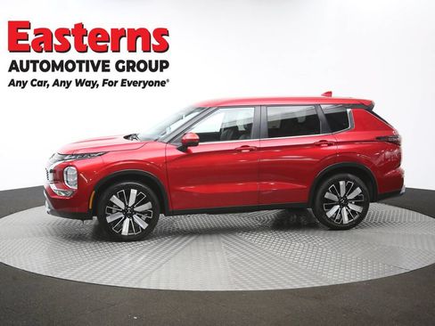 Used 2025 Mitsubishi Outlander SE FWD image 58