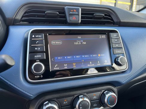 Used 2025 Nissan Versa SV FWD image 19