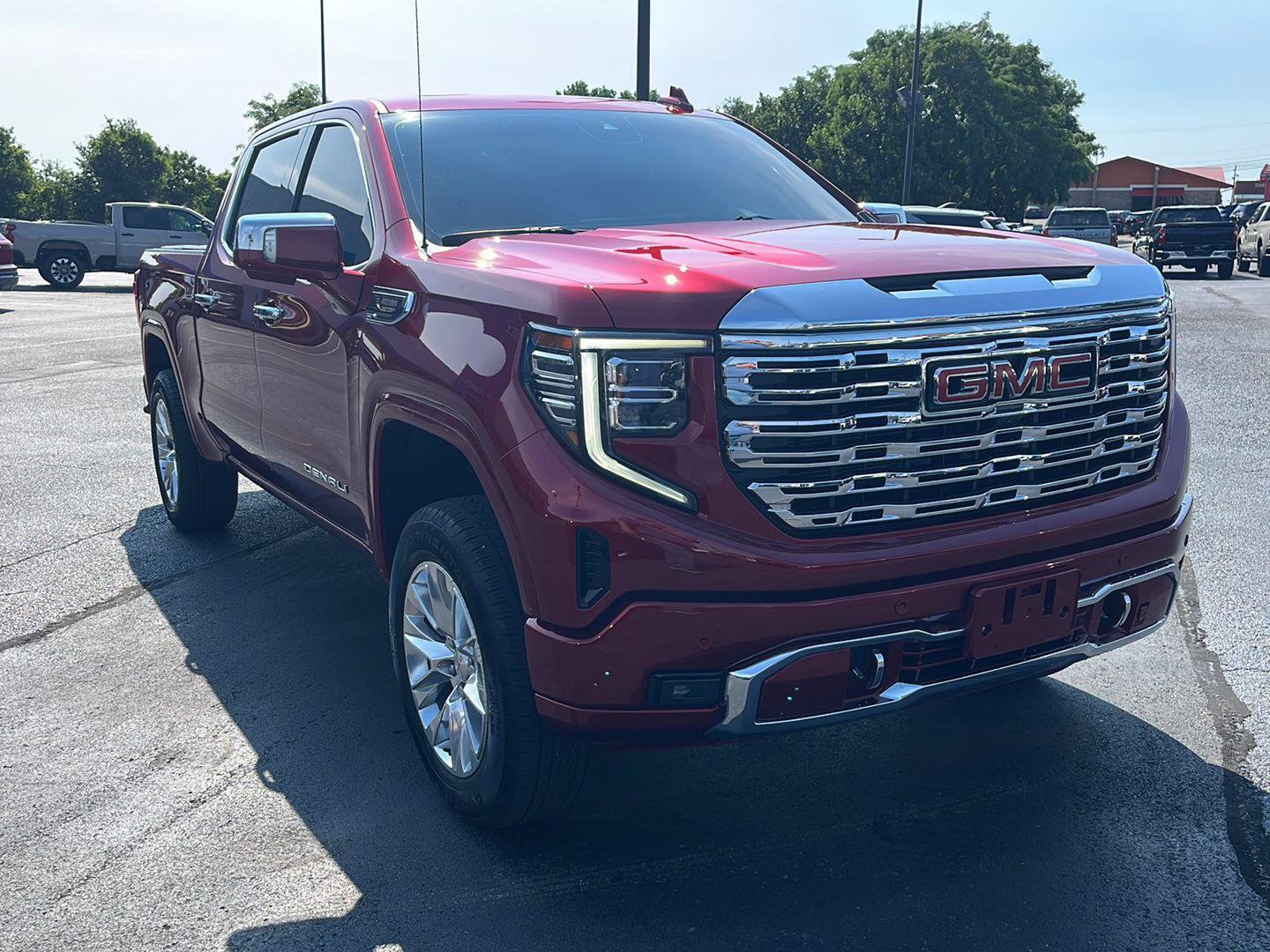 Used 2022 GMC Sierra 1500 Denali AWD/4WD image 7