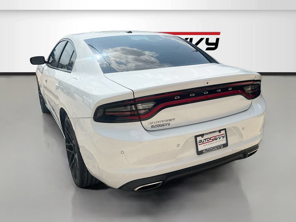 Used 2022 Dodge Charger SXT RWD image 5