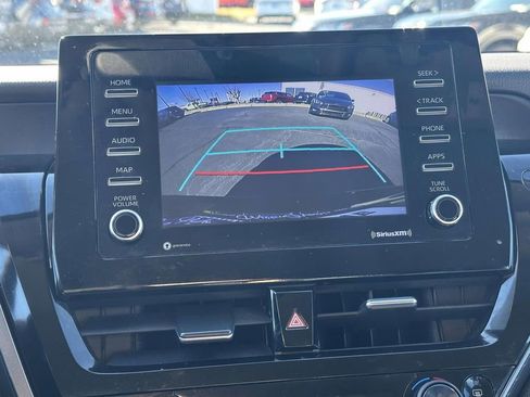 Used 2022 Toyota Camry LE image 20