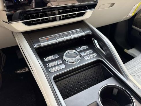 New 2026 Lincoln Nautilus Reserve AWD/4WD image 31