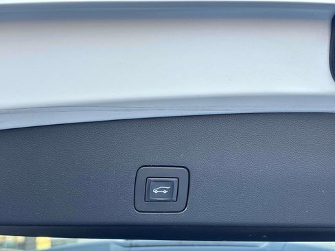 Used 2020 Buick Encore GX Essence w/ Experience Buick Package image 14