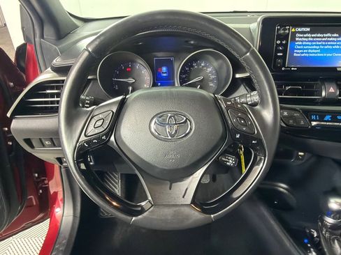 Used 2018 Toyota C-HR XLE image 13