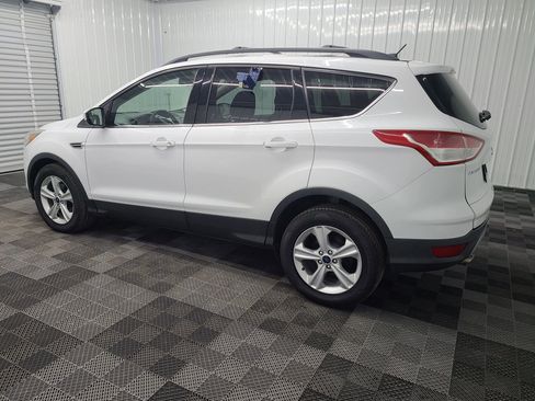 Used 2015 Ford Escape SE image 9
