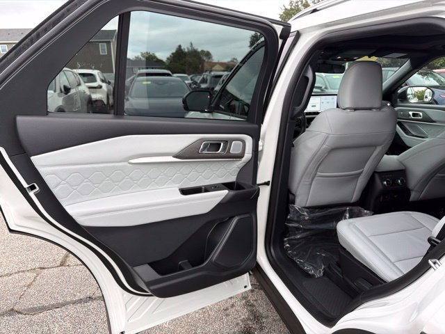 New 2027 Ford Explorer Platinum w/ LUX Leather Package AWD/4WD image 12