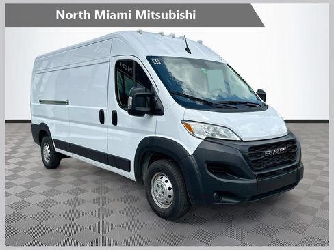 Used 2023 RAM ProMaster 2500 FWD image 1