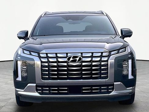 Used 2023 Hyundai Palisade Calligraphy w/ Cargo Package FWD image 4