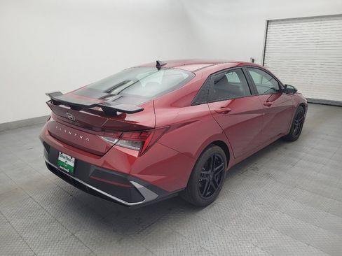 Used 2024 Hyundai Elantra SEL w/ Convenience Package FWD image 9