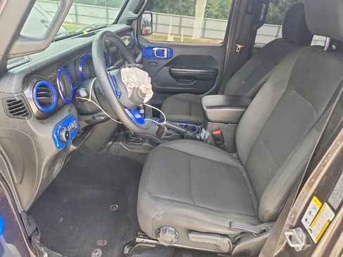 Used 2019 Jeep Wrangler Unlimited Sport AWD/4WD image 7