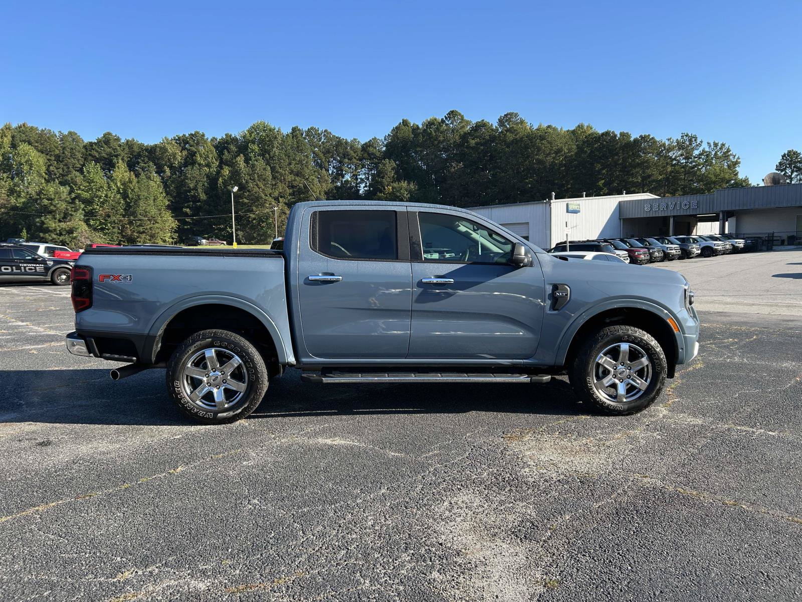 Used 2024 Ford Ranger XLT AWD/4WD image 2