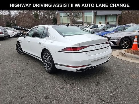 Used 2025 Genesis G90 3.5T image 3