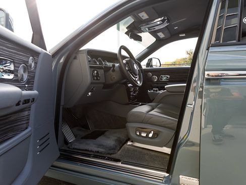 Certified 2023 Rolls-Royce Phantom Sedan w/ The Phantom Package image 28