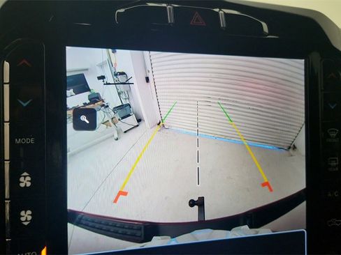 Used 2023 RAM 1500 Laramie image 21