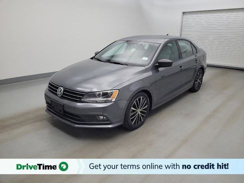 Used 2016 Volkswagen Jetta Sport FWD image 1