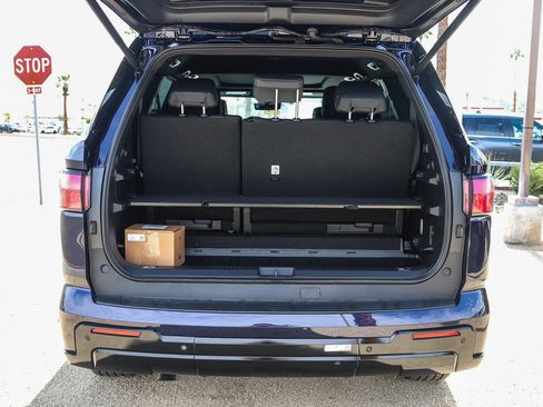 New 2025 Toyota Sequoia Platinum image 13