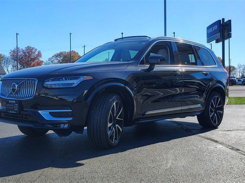 Used 2023 Volvo XC90 B6 Plus w/ Protection Package Premier image 6