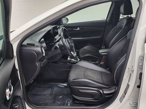 Used 2021 Kia Forte GT-Line FWD image 12