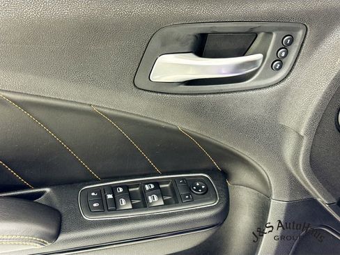 Used 2018 Dodge Charger R/T RWD image 22
