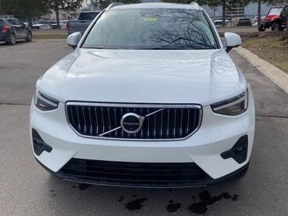 Used 2025 Volvo XC40 B5 Ultra w/ Protection Package Premier