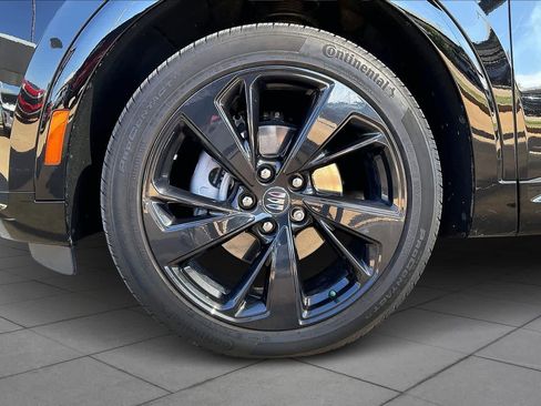 Certified 2025 Buick Envision Sport Touring image 11