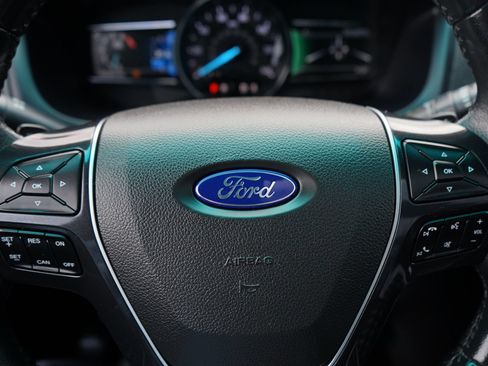 Used 2016 Ford Explorer Limited AWD/4WD image 26