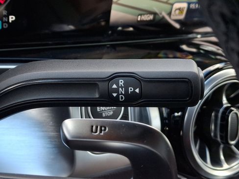 New 2025 Mercedes-Benz GLB 35 AMG 4MATIC image 15