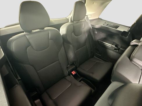 Certified 2024 Volvo XC90 B5 Plus image 28
