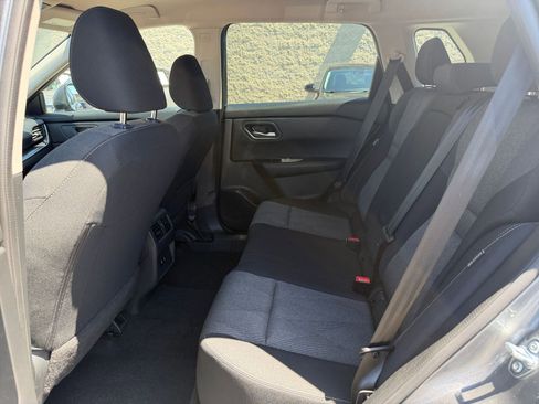 Used 2025 Nissan Rogue SV FWD image 28