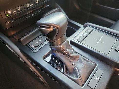 Used 2019 Lexus ES 350 w/ Luxury Package image 48