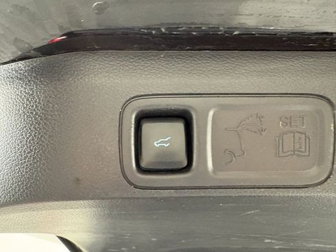 Used 2023 Ford Expedition Max XLT image 52