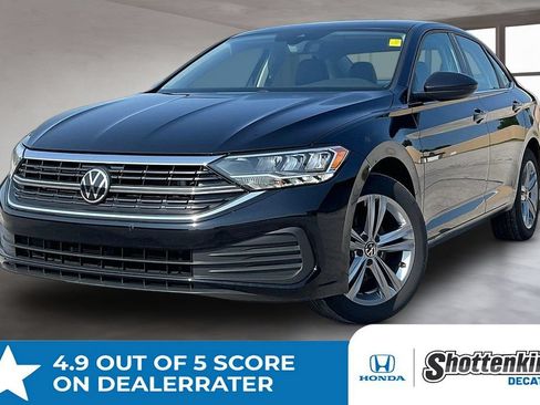 Used 2024 Volkswagen Jetta SE FWD image 1