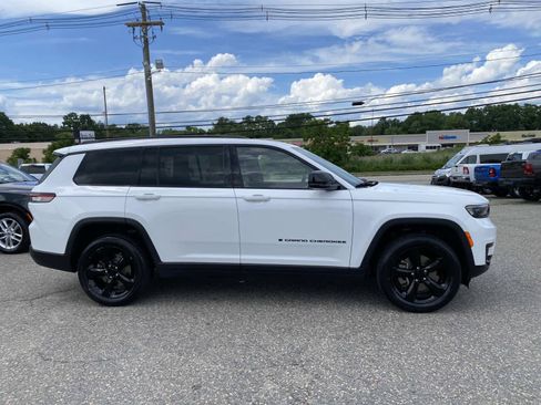 Certified 2023 Jeep Grand Cherokee L Laredo AWD/4WD image 2