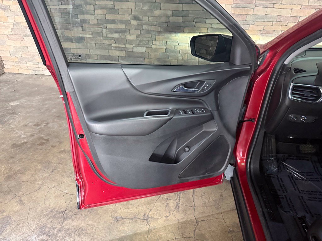 Used 2019 Chevrolet Equinox LT AWD/4WD image 11
