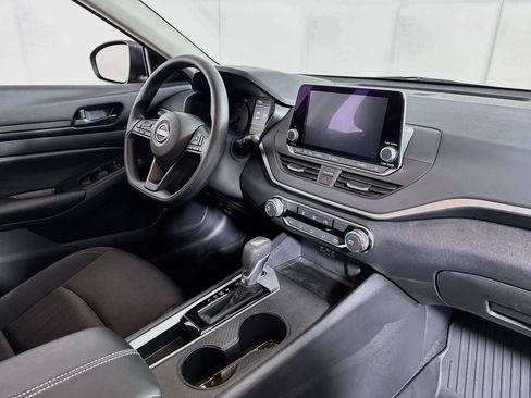 Used 2025 Nissan Altima 2.5 S FWD image 23
