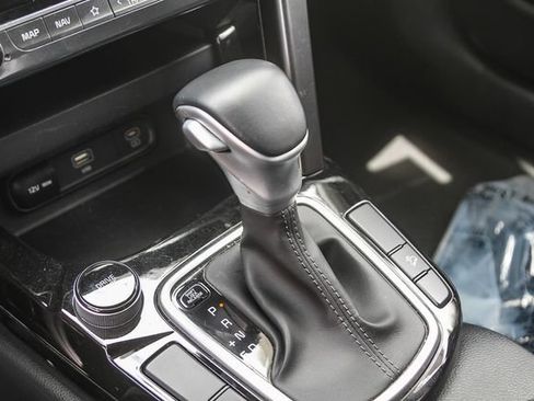 Used 2024 Kia Seltos S FWD image 21