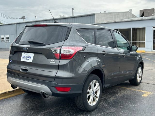 Used 2017 Ford Escape SE FWD image 12