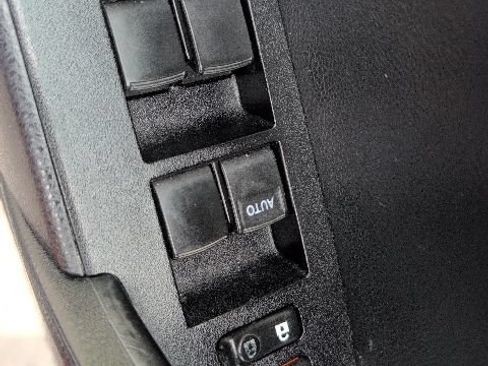 Used 2015 Toyota Corolla S FWD image 13