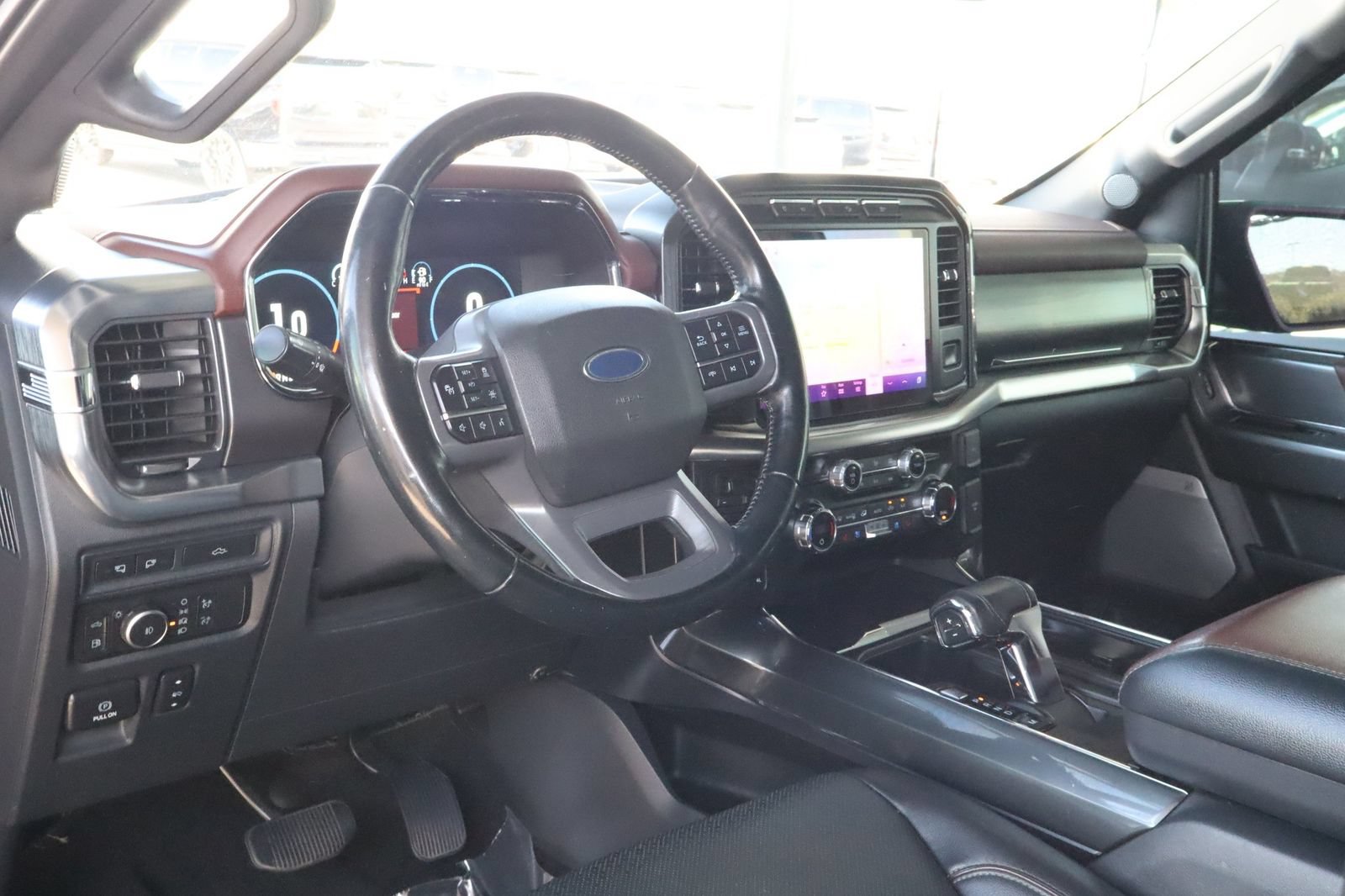 Used 2021 Ford F150 Lariat w/ Equipment Group 502A High AWD/4WD image 18