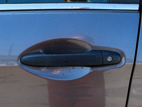 Used 2012 Honda CR-V LX image 9