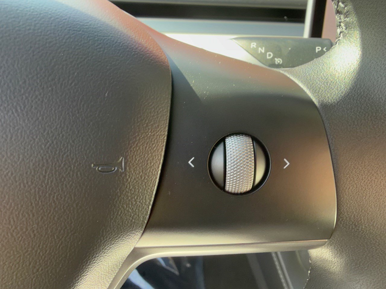 Used 2022 Tesla Model Y Long Range AWD/4WD image 19