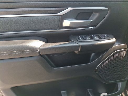 Used 2022 RAM 1500 Big Horn AWD/4WD image 12