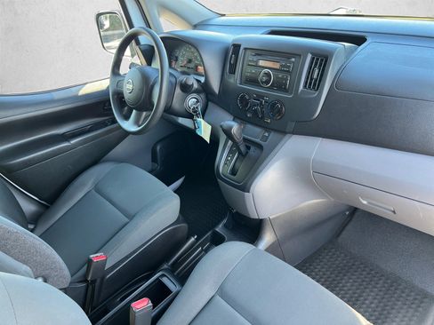 Used 2016 Nissan NV200 S w/ Back Door Glass Package FWD image 28
