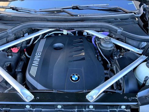 Used 2023 BMW X7 xDrive40i w/ Premium Package image 30