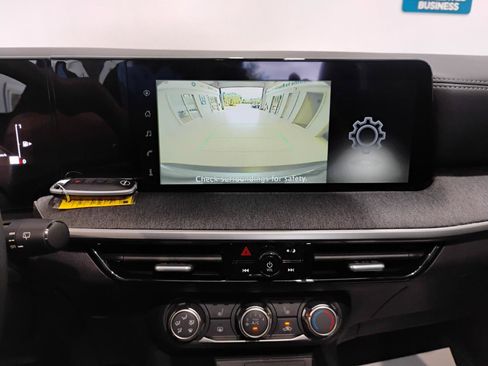 Used 2025 Nissan Kicks SV w/ SV Premium Package FWD image 63
