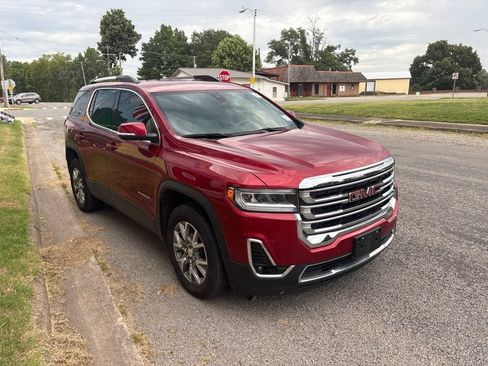 Used 2021 GMC Acadia SLT w/ LPO, Floor Liner Package FWD image 10