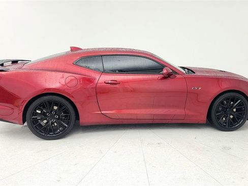 Used 2021 Chevrolet Camaro LT image 7