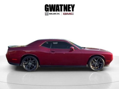Used 2020 Dodge Challenger SXT w/ Blacktop Package RWD image 2